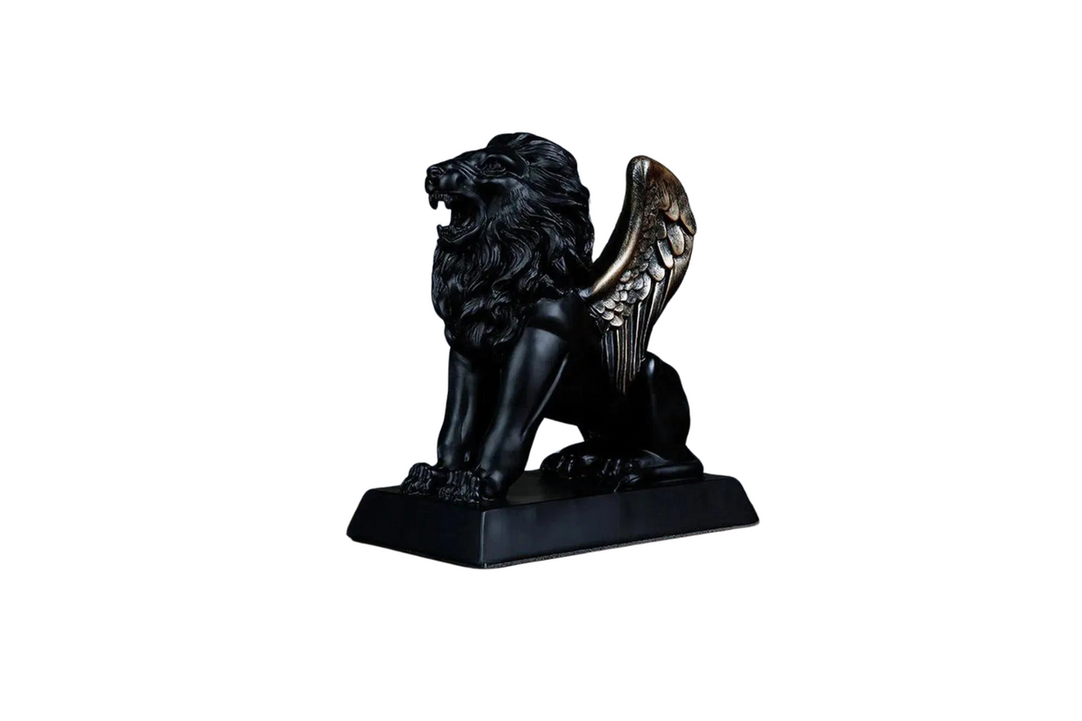 Lion on Stand Black/White